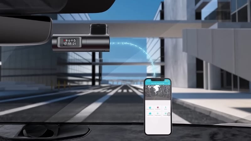 Camera có thể kết nối với điện thoại thông qua WiFi và ứng dụng Vietmap