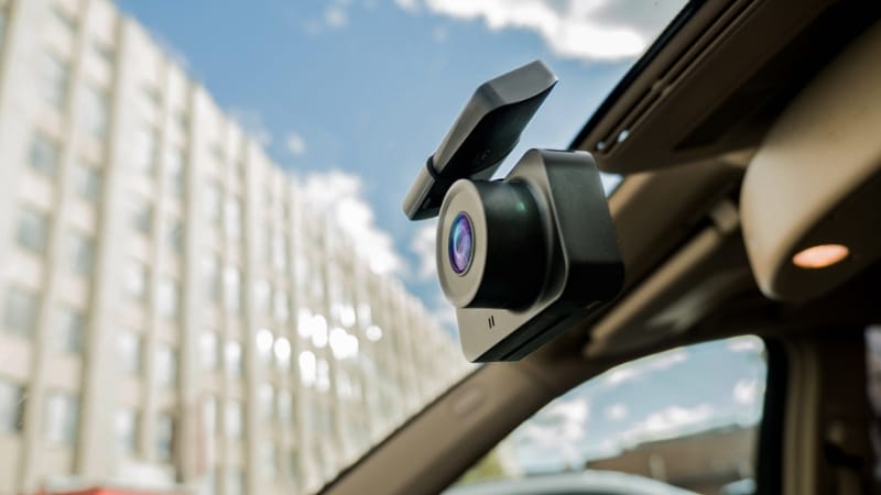 Carcam sở hữu thiết kế nhỏ gọn, dễ lắp đặt