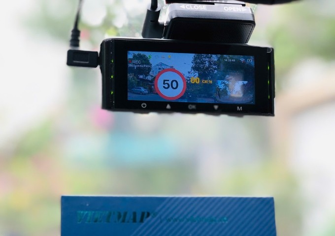 Camera-hanh-trinh-vietmap-m1-moi-nhat