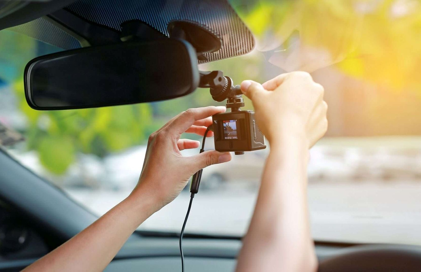 hướng dẫn căn chỉnh góc quay camera hành trình ô tô