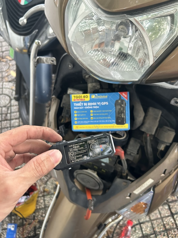 Thiết Bị Định Vị GPS
