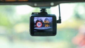Top 5 camera hành trình cảnh báo tốc độ tốt nhất 2025