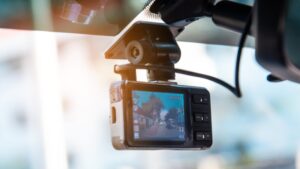 Camera hành trình lưu được bao lâu? Có ghi đè được không?