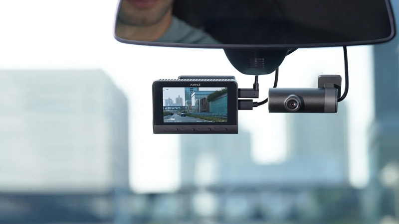 Việc lắp đặt camera hành trình quay trong xe mang lại nhiều lợi ích thiết thực