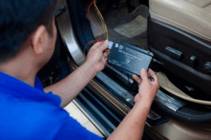 Kiểm Tra Xe Ô Tô Có Gắn Định Vị Không? Cách Phát Hiện Chính Xác