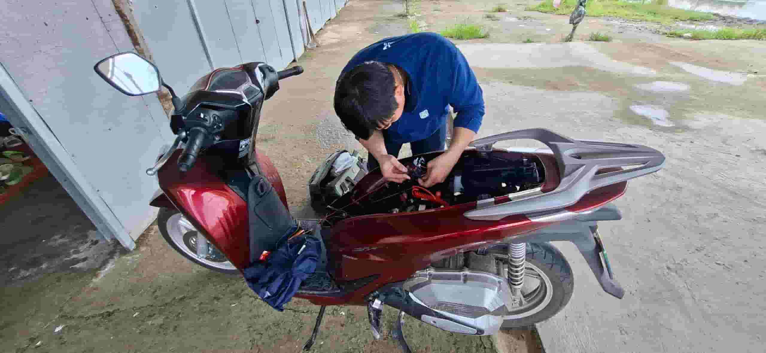 Vì sao nên lắp định vị xe máy tại Thanh Oai càng sớm càng tốt?