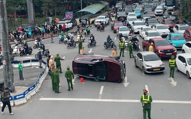 Va Chạm Tại Ngã Tư Không Có Camera Giao Thông